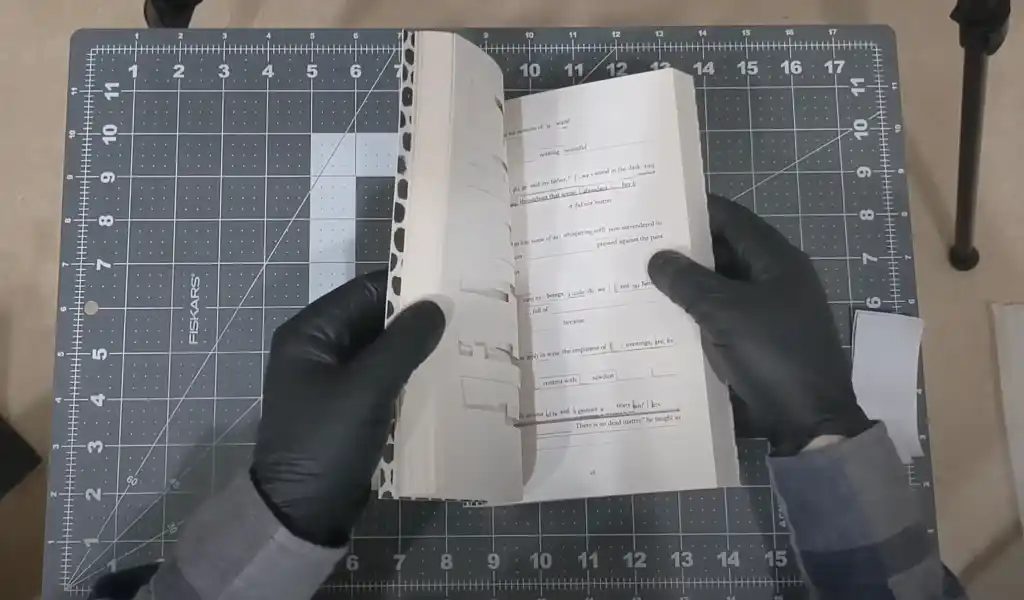 A peek at what Tree of Codes looks like inside (Source: Books Deconstructed)